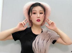 蒋雪儿的图片,光影交织下的美丽瞬间