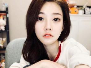 网红 冯莫提,网络红人背后的故事与影响力