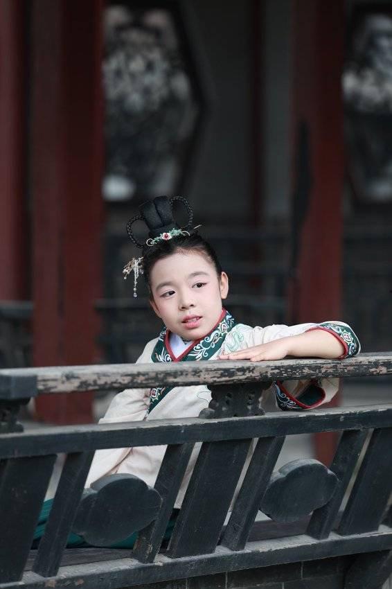 甘夫人演员,倾国倾城，演绎传奇人生