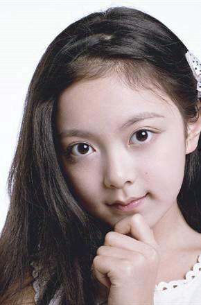 杨婉莹个人资料,才华横溢的年轻才女，多领域成就斐然