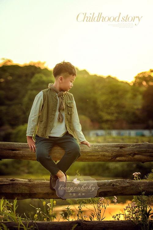 男孩外景写真照片,户外写真中的青春风采